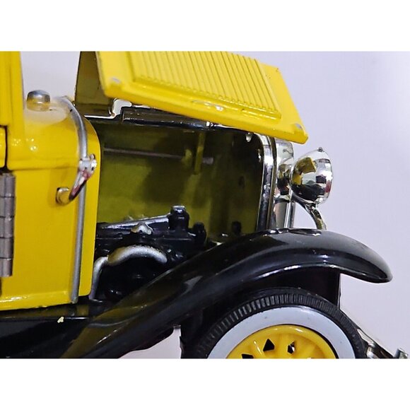 1930 Ford Crown Victoria 1:32 Diecast Car  ARKO Black & Yellow - Picture 14 of 14